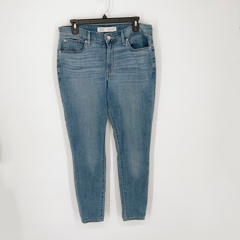 Levi's Women's Signature Mid Rise Skinny Jeans Size 14M Blue Medium Wash